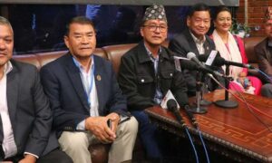 ‘राजालाई गाली गरेर सत्ता टिकाउँछु भन्ने नसोचे हुन्छ’