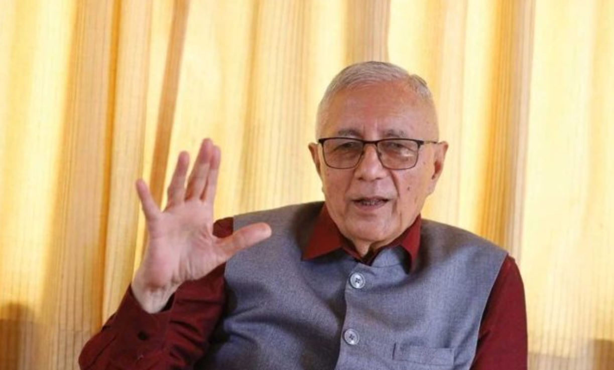 लेखककाे फोनपछि सानेपा फर्किए शेखर कोइराला